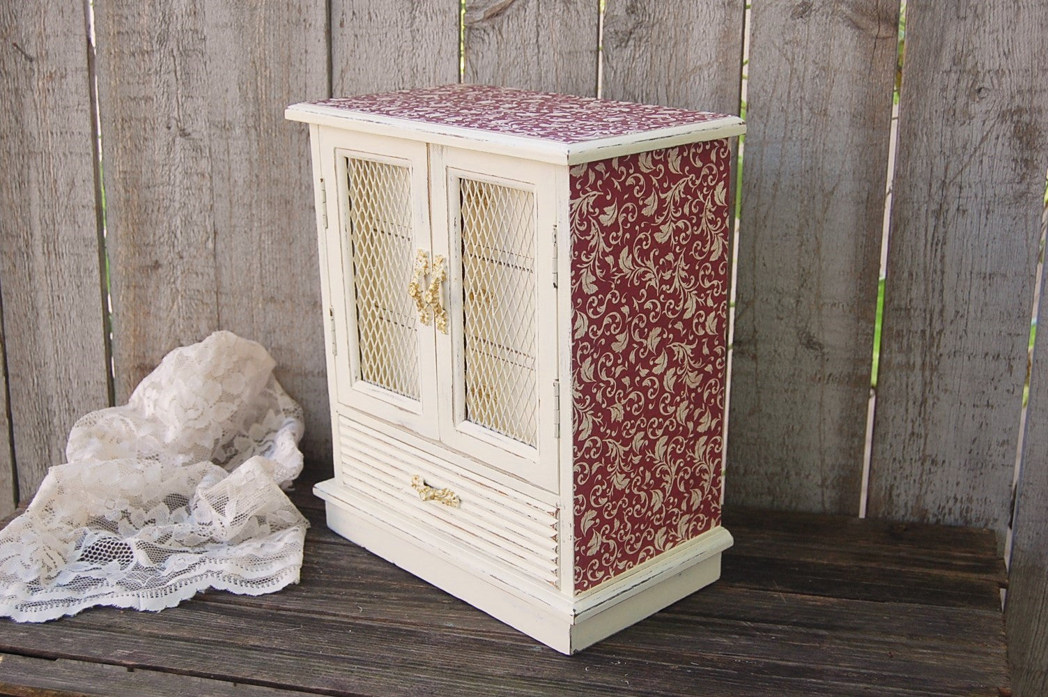Ivory jewelry armoire - The Vintage Artistry