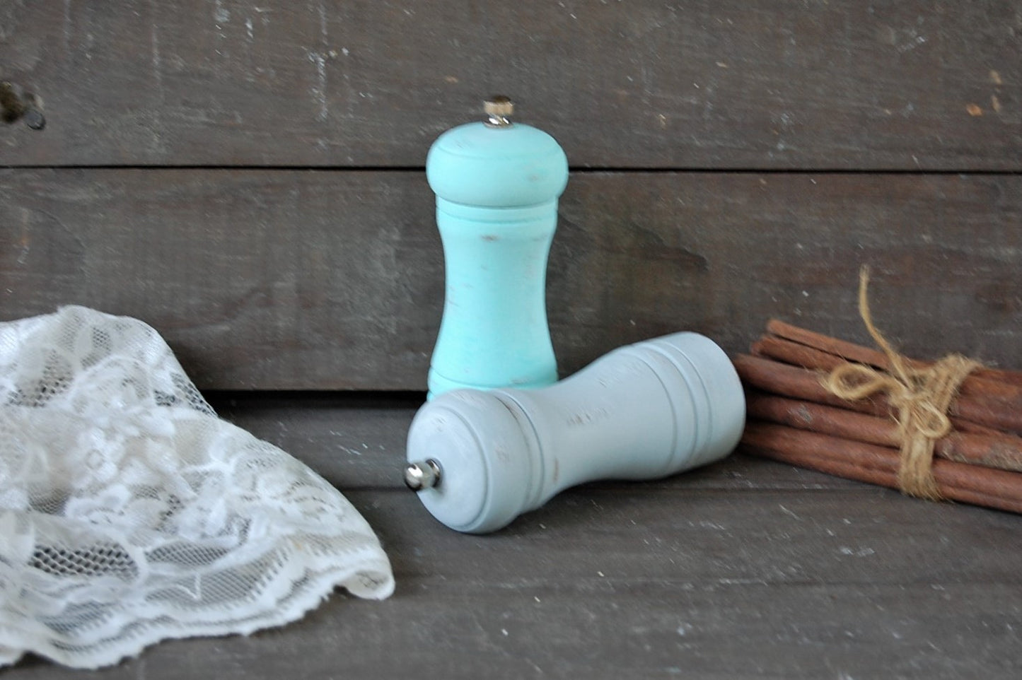 Mint & grey grinder set - The Vintage Artistry