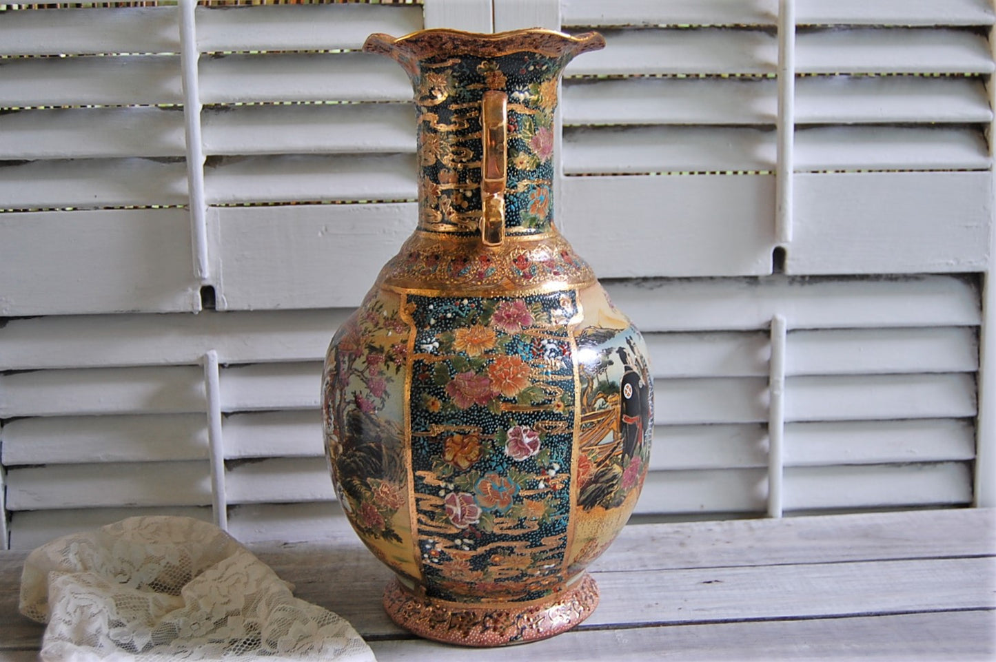Chinese Satsuma vase