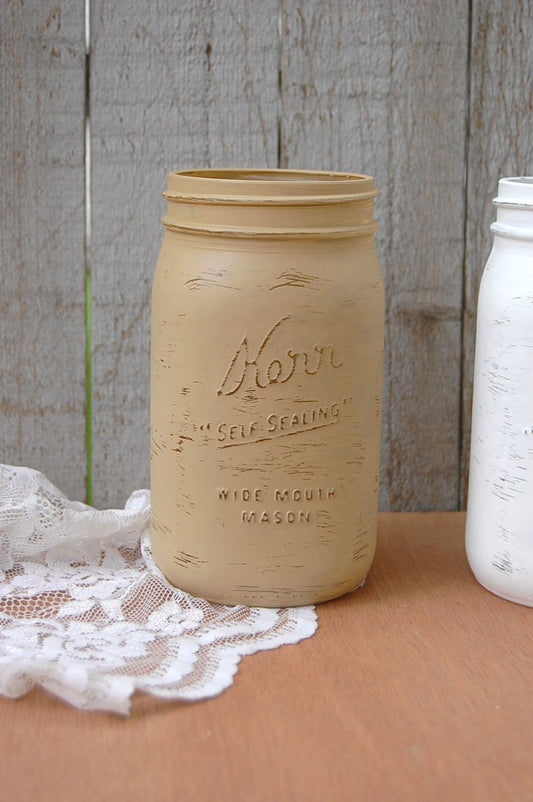 Painted and distressed mason jars - The Vintage Artistry