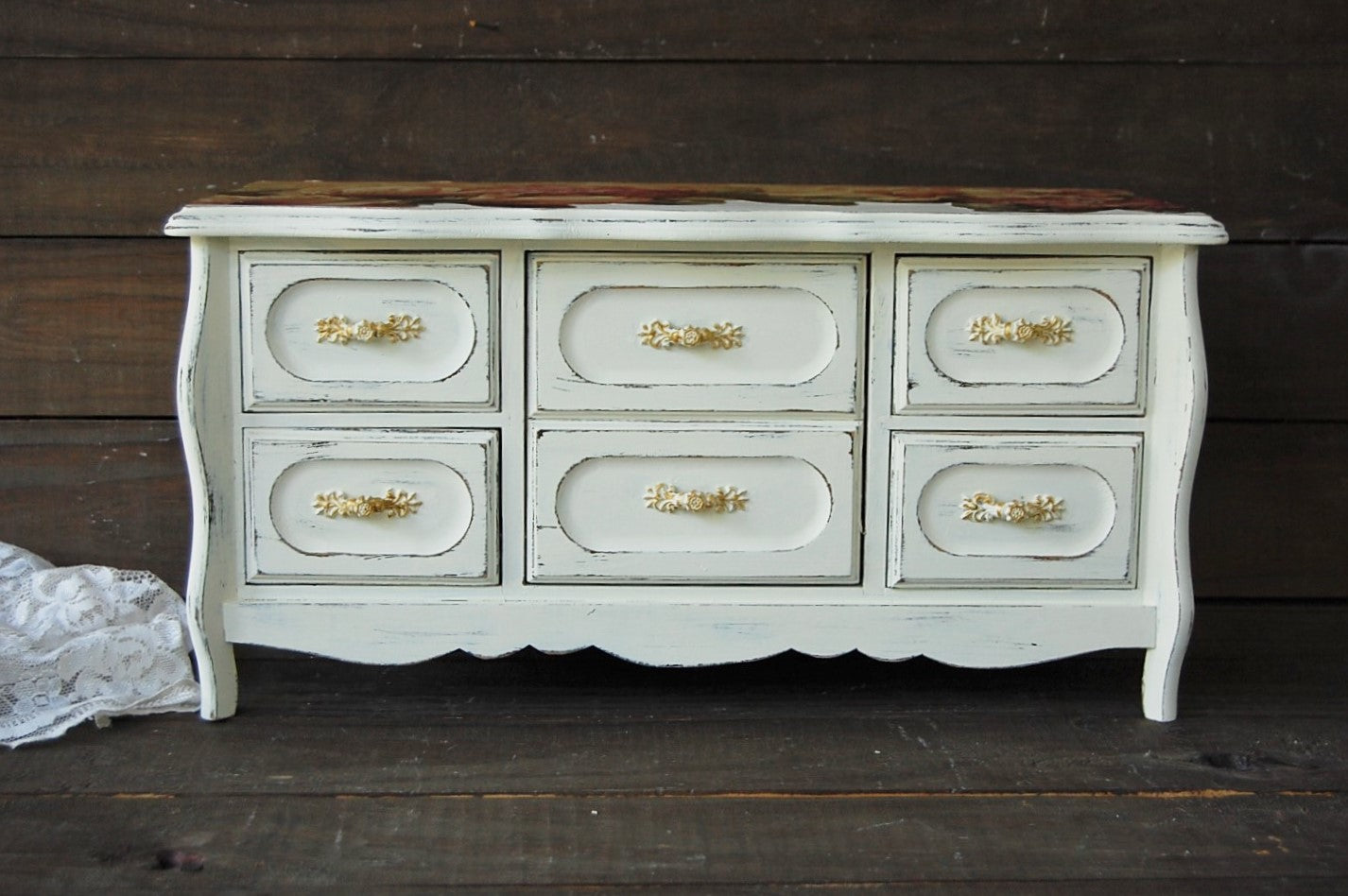 French farmhouse chest - The Vintage Artistry
