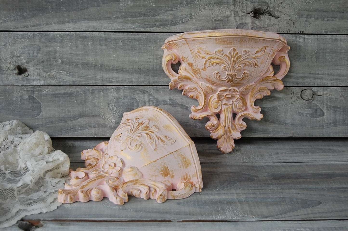 Pink & gold wall pockets - The Vintage Artistry
