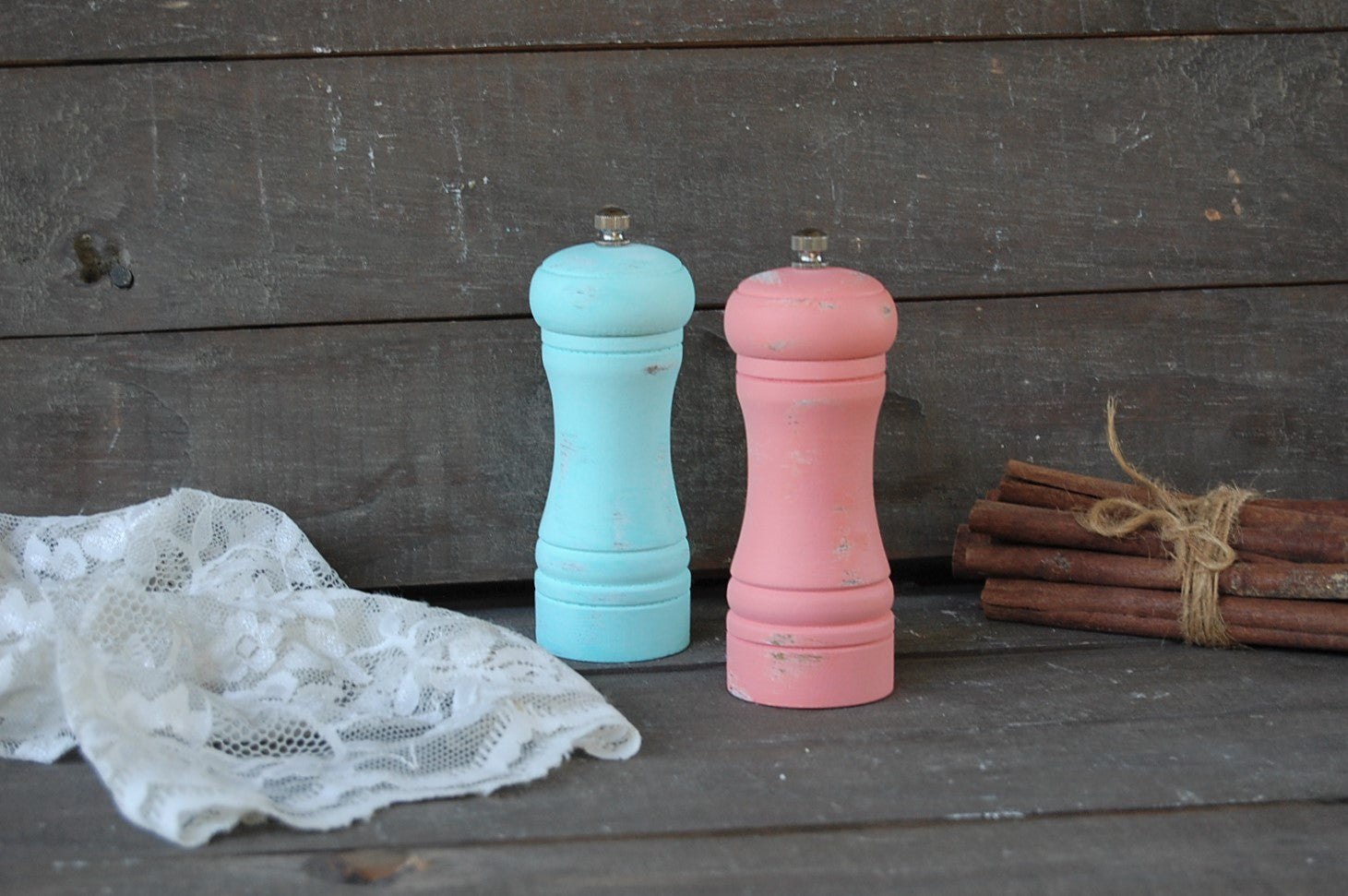 Mint & coral grinder set - The Vintage Artistry