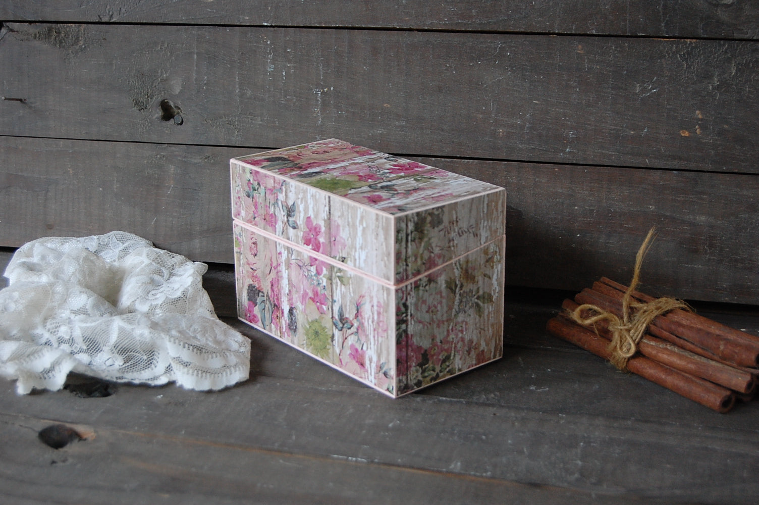 Pink cottage rose recipe box - The Vintage Artistry