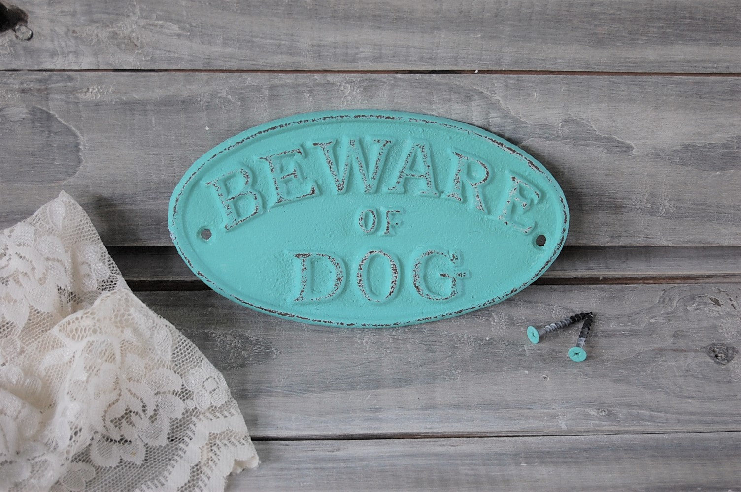 Dog warning sign - The Vintage Artistry