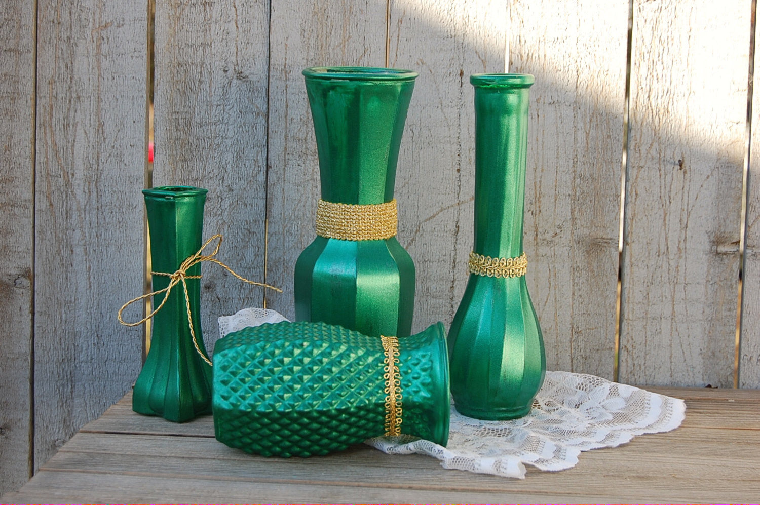 Green and gold glass vase set - The Vintage Artistry