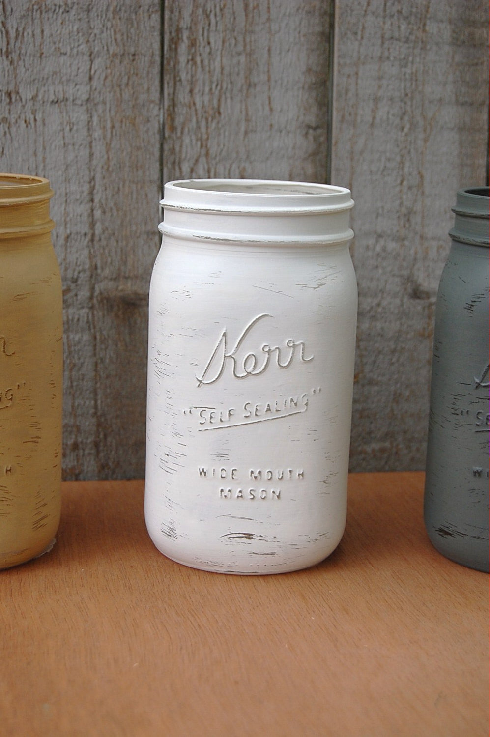 Painted and distressed mason jars - The Vintage Artistry